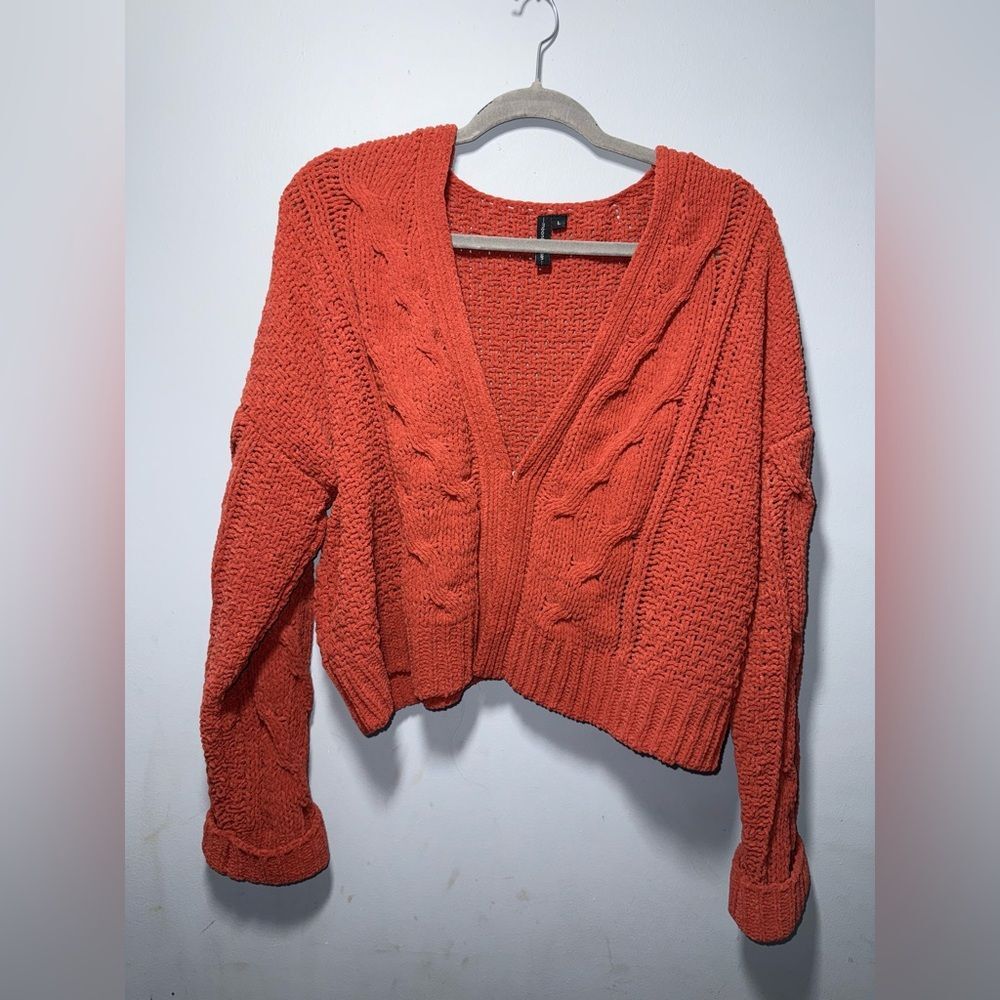 Moon & Madison burnt orange knit sweater cardigan size Large EUC